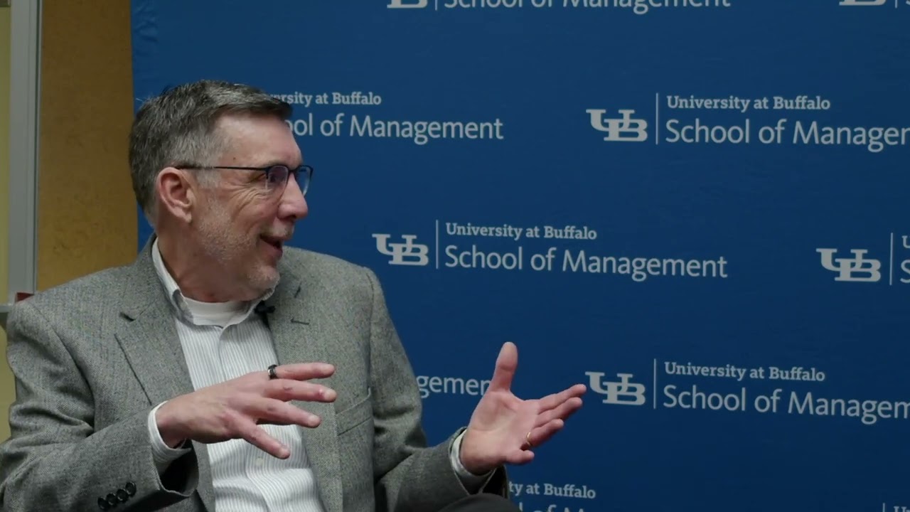 What Does It Mean to Be a Chief Energy Officer? - CLOE's 52 Weeks of Leadership