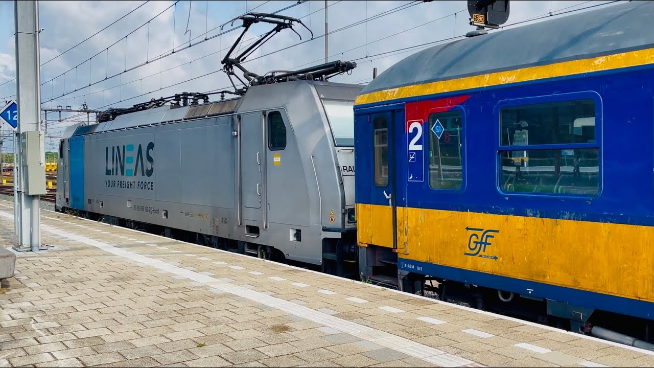 Verdwaalde ICK / ICL komt aan op verlaten station Amersfoort 