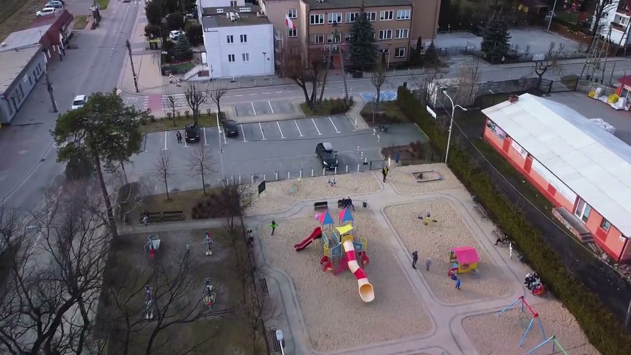 Halin&oacute;w, 03-2023, ujęcia z drona.