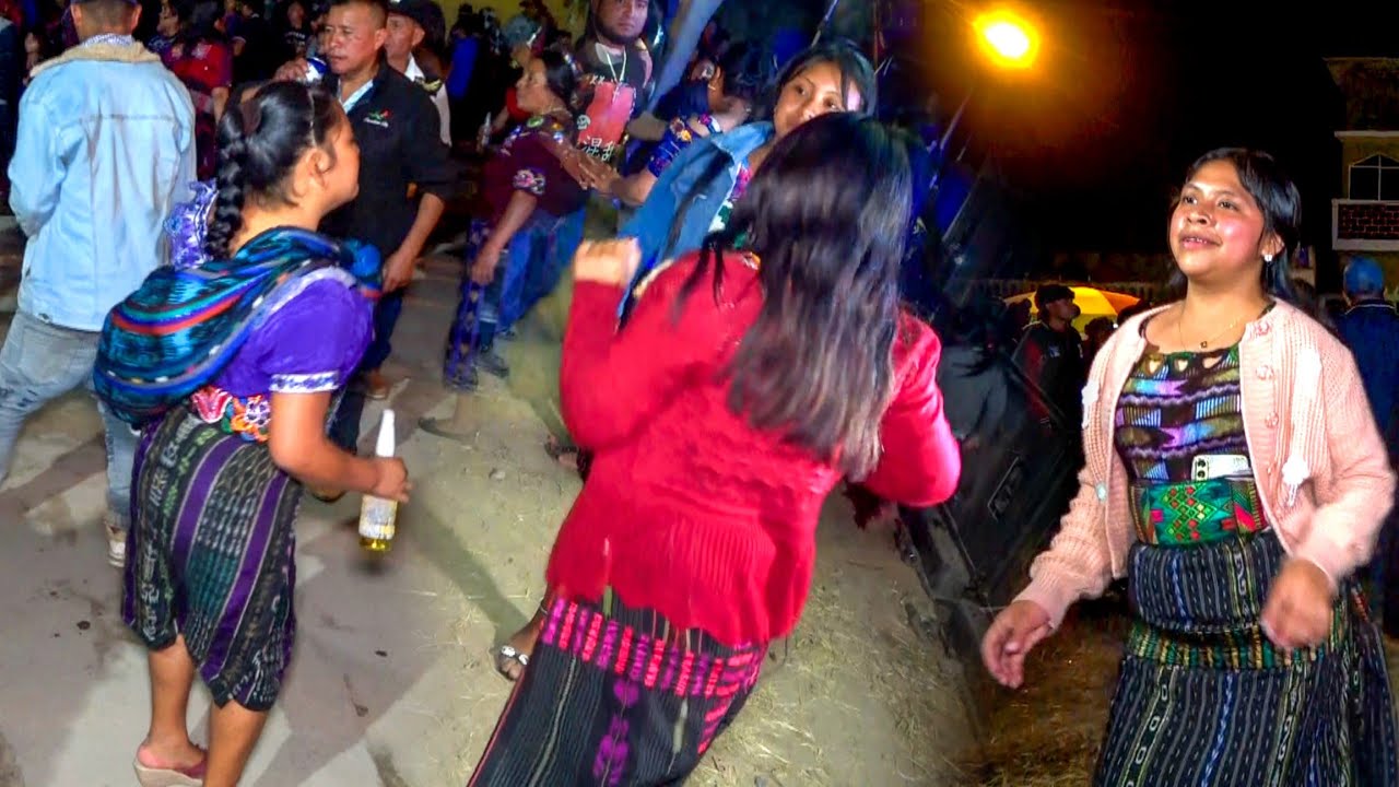 POR UN CAMINITO Xoyita Musical 2025