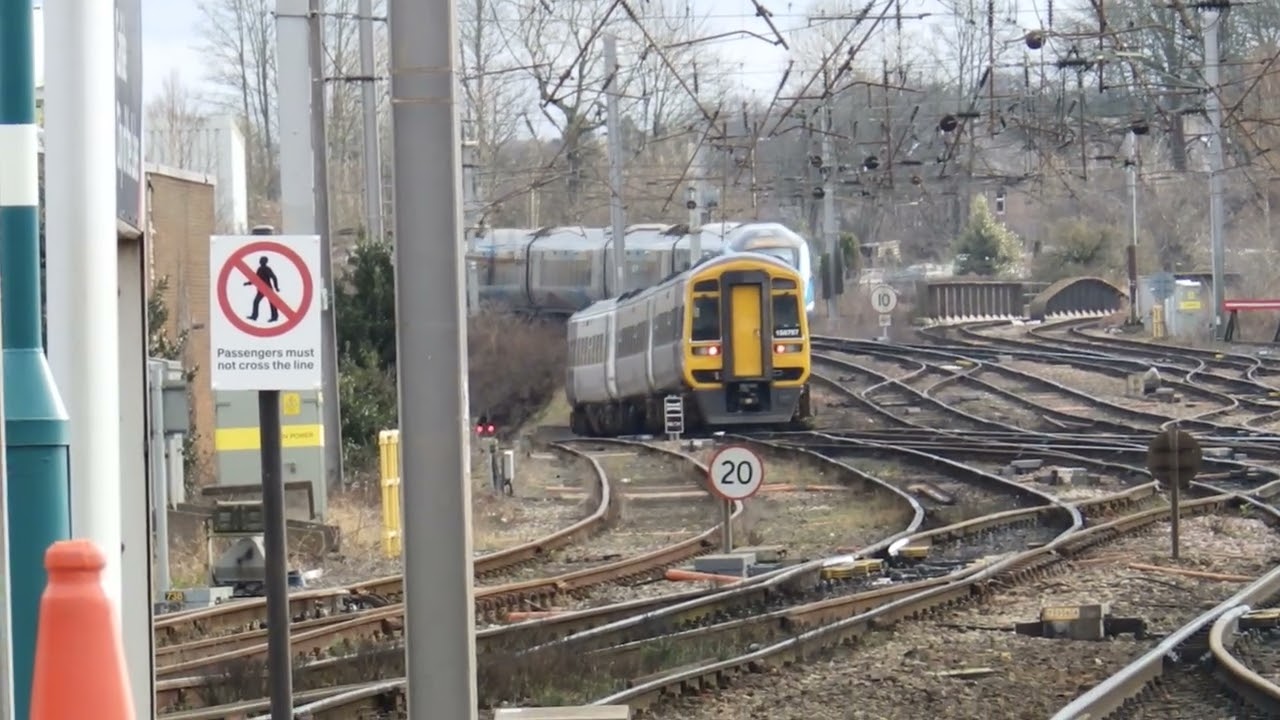 1E65 1337 Carlisle to Leeds & 1M87 1212 Edinburgh to Manchester Airport &1S51 1104 Manchester Airpor