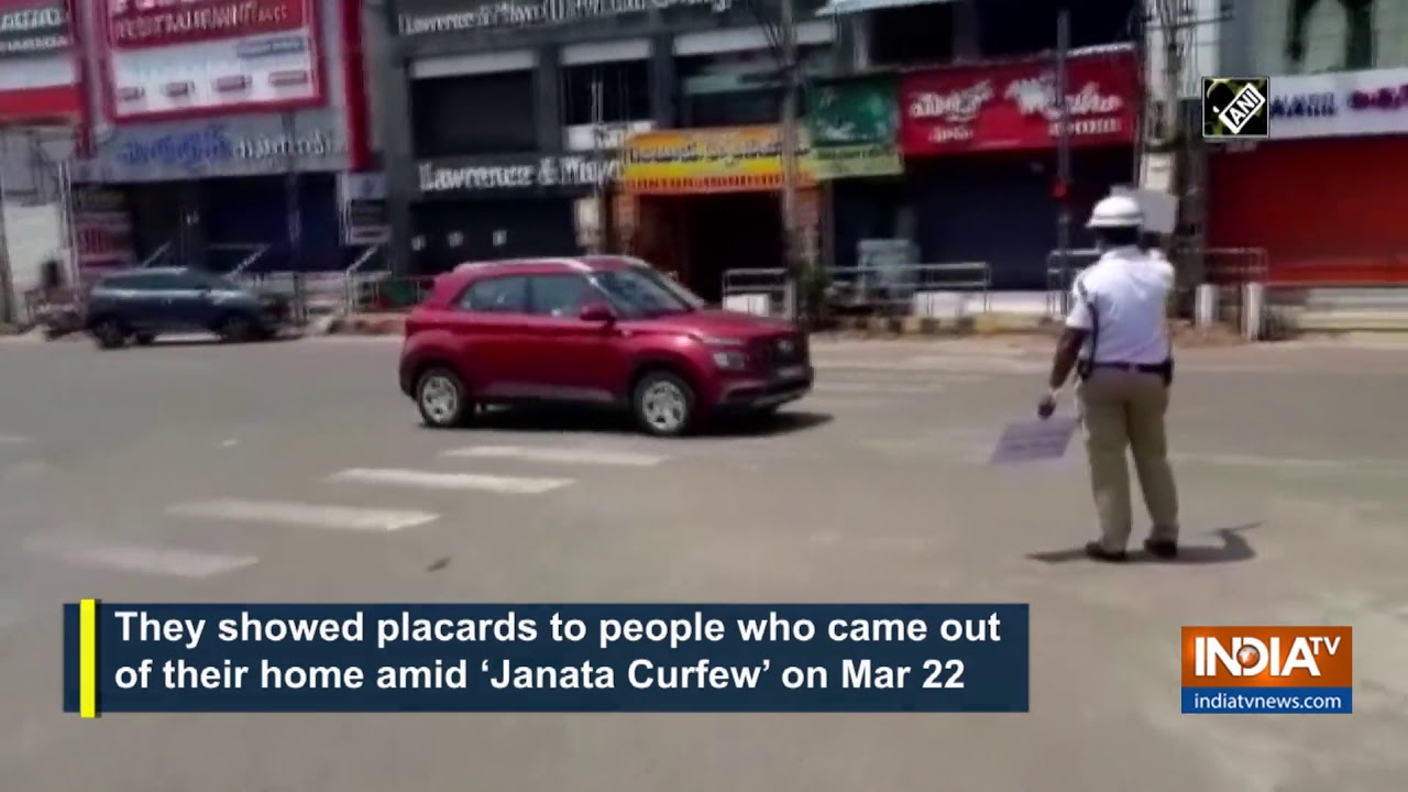 Janata Curfew: Visakhapatnam Traffic Police spread awareness of coronavirus on street