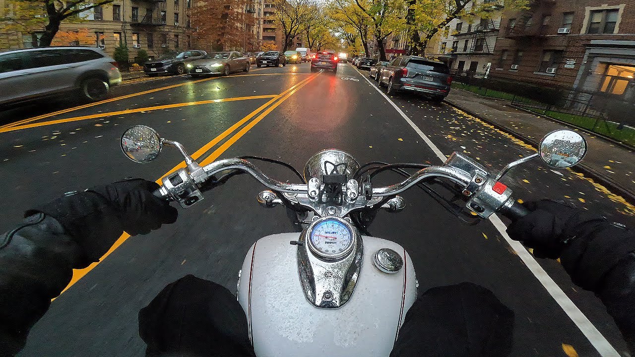 Cold and Wet - Pre Thanksgiving Cruise through Chaotic Brooklyn Streets