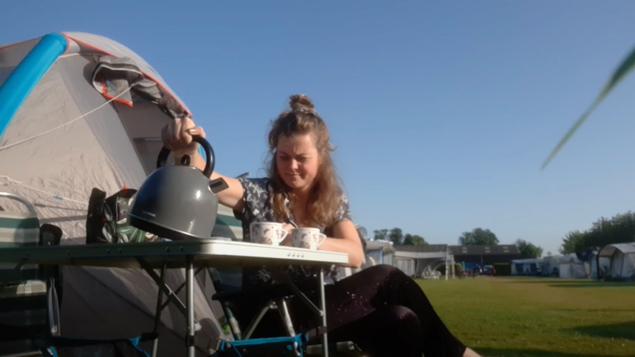 Eerste keer kamperen - Bakkum | REIS VLOGGIES #41