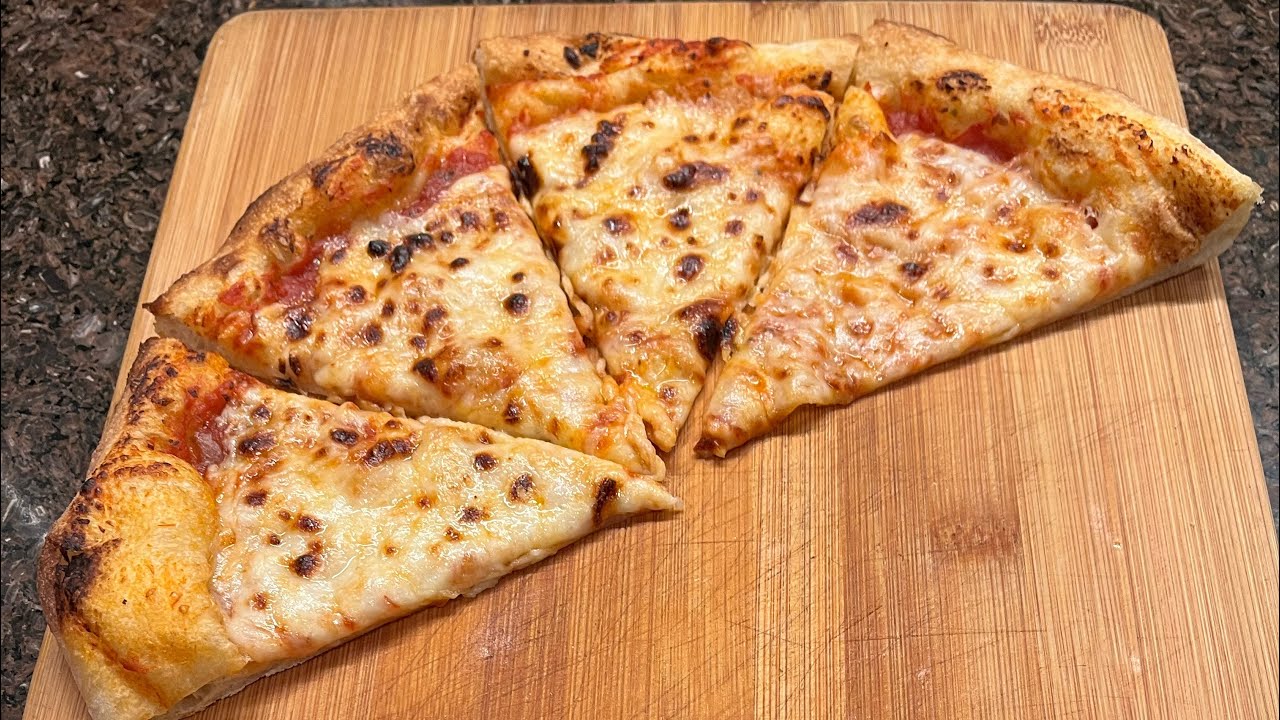 Poolish / Dought Pizza (super crispy and soft). 波兰种披萨🍕（超级脆皮/软）😋😋😋