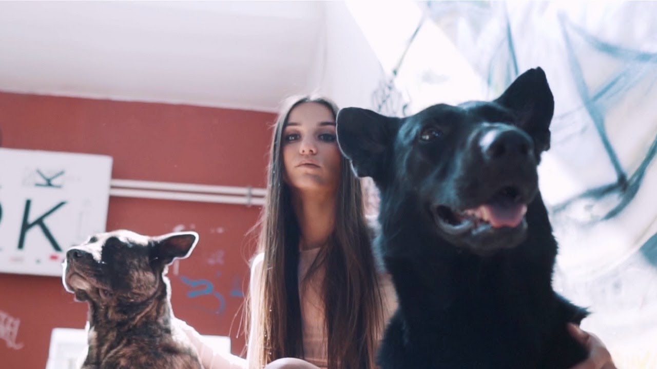 SuperStereo feat. D&eacute; - Vakvil&aacute;g (Official Music Video)