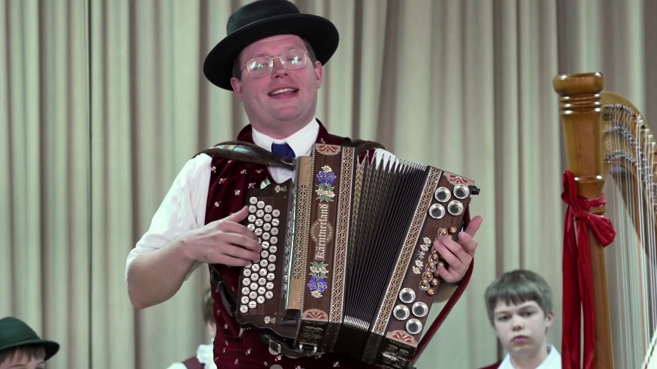 15 Des boarische Bier - Tobias Lehner - Heimat- und Volkstrachtenverein Regensburg Stamm