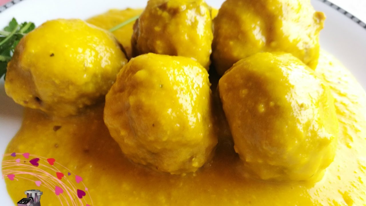 ALBONDIGAS EN SALSA DE ALMENDRAS (MOULINEX CUISINE)