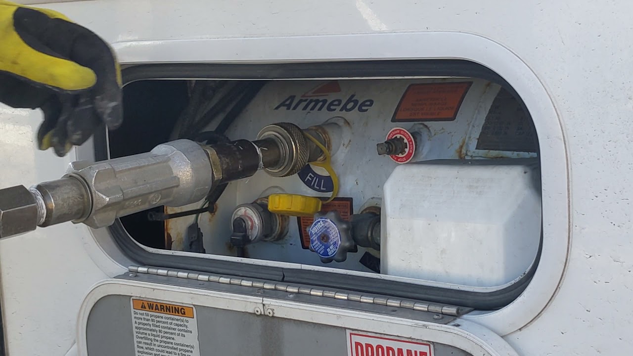 RV, Refill Propane at Coleville KOA, Cruise America