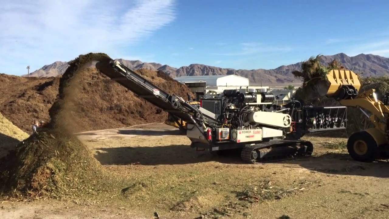 TBG680 (CBI 6800BT) Processing Green Palm, Yard Waste