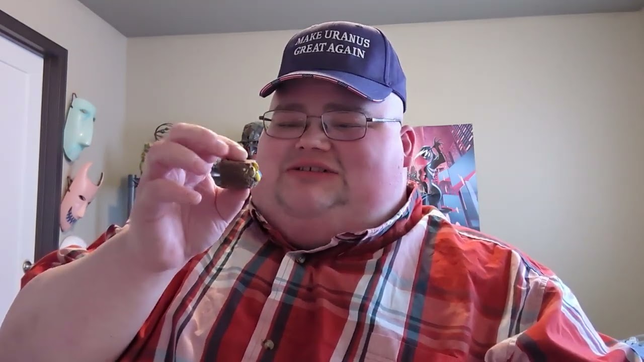 Ройс пробует помадку с Урана