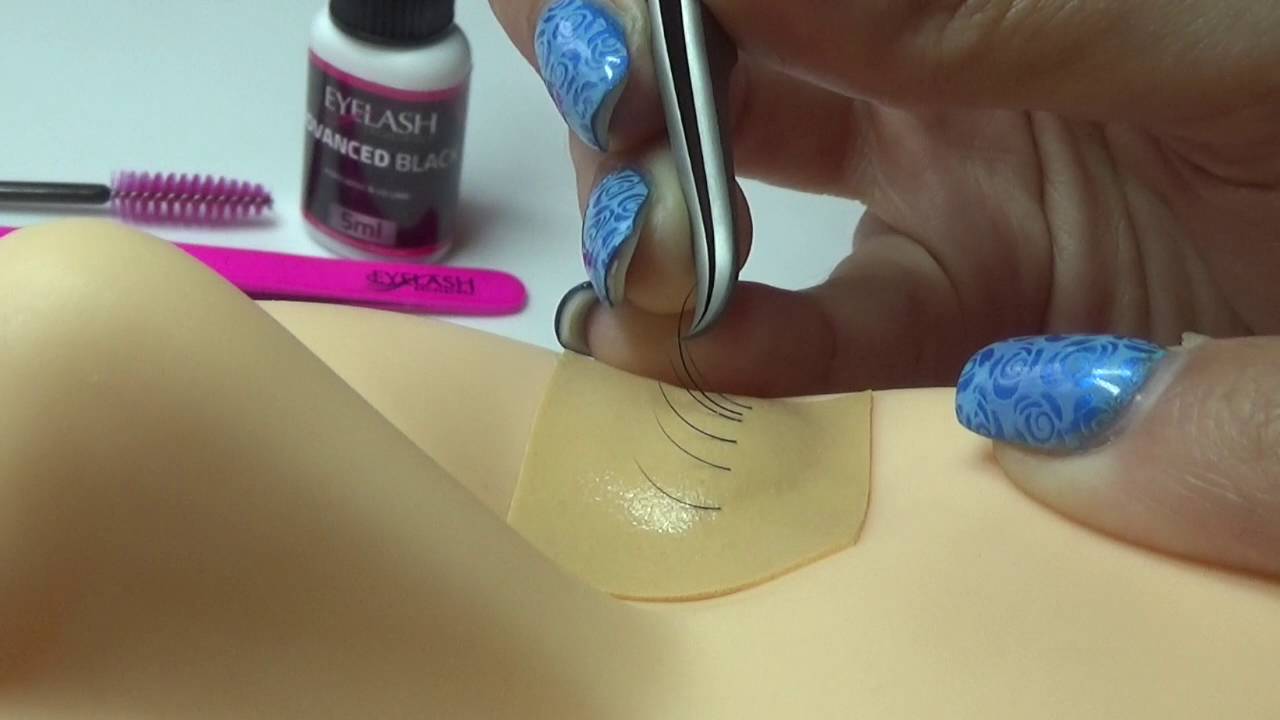 CORRECT APPLICATION OF EYELASH EXTENSIONS -  No painting or swiping