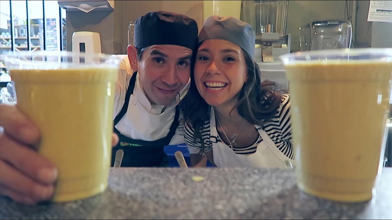 ANTI BLOATING GOLDEN SMOOTHIE!