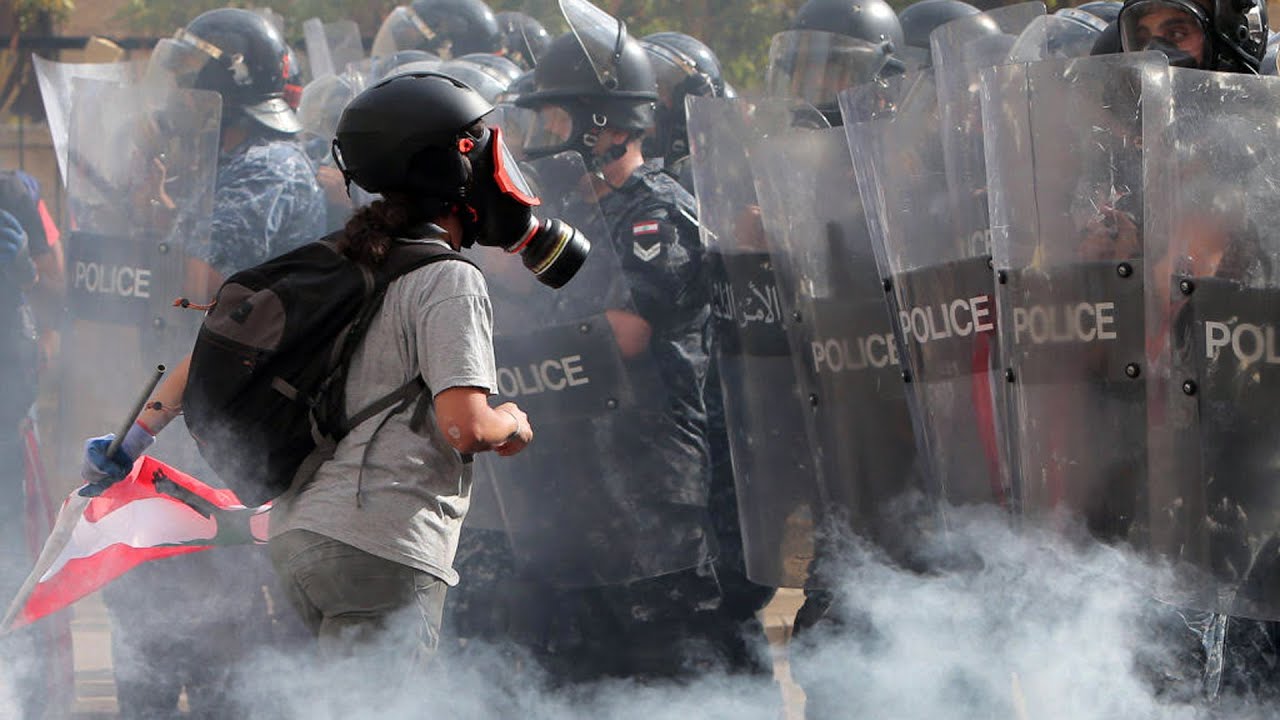 Lebanon protesters met with tear gas