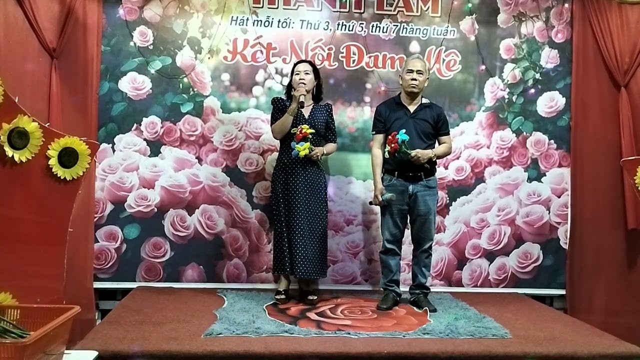 Tiếng chim chơ rao, song ca, anh chúng và Hồng thắm