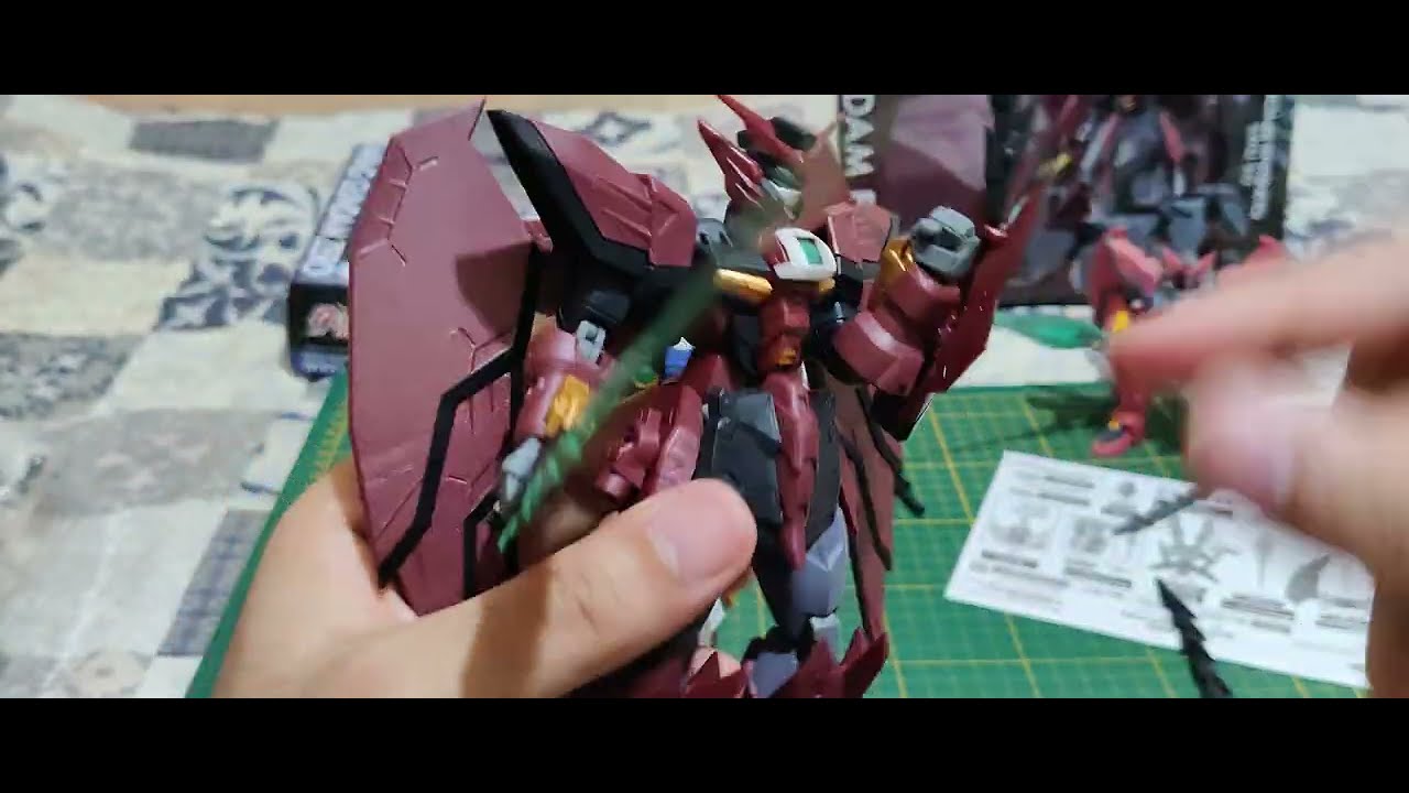 Gundam Universe Epyon Gundam Unboxing & Review