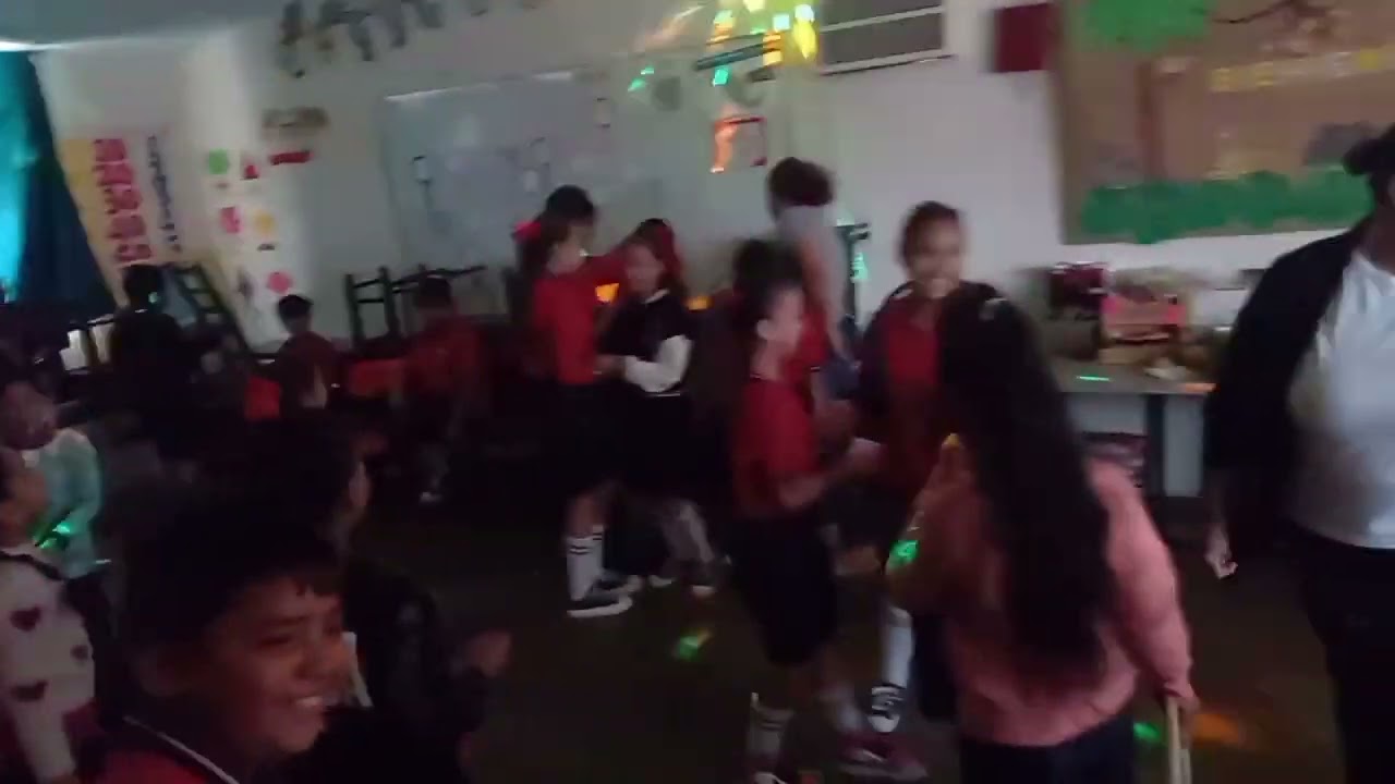 🕺Juego Disco de la amistad (5to. Año)