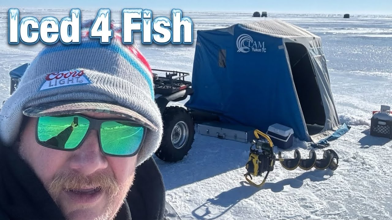 Saginaw Bay Ice Fishing - Walleye and Perch Action! 