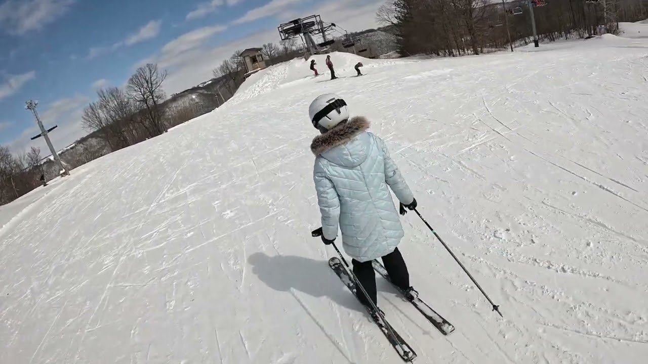 Miah and Lilly - old guy jump