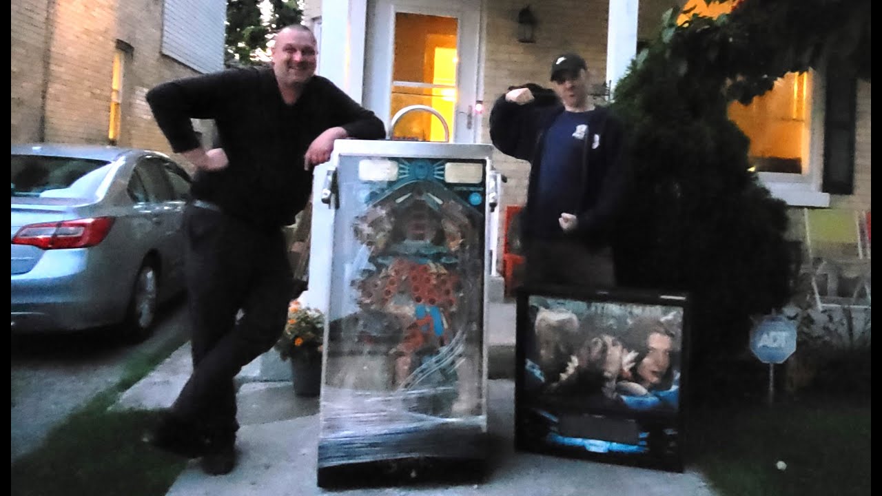 Pinball Pickup Adventures in Quebec for a Demolition Man!