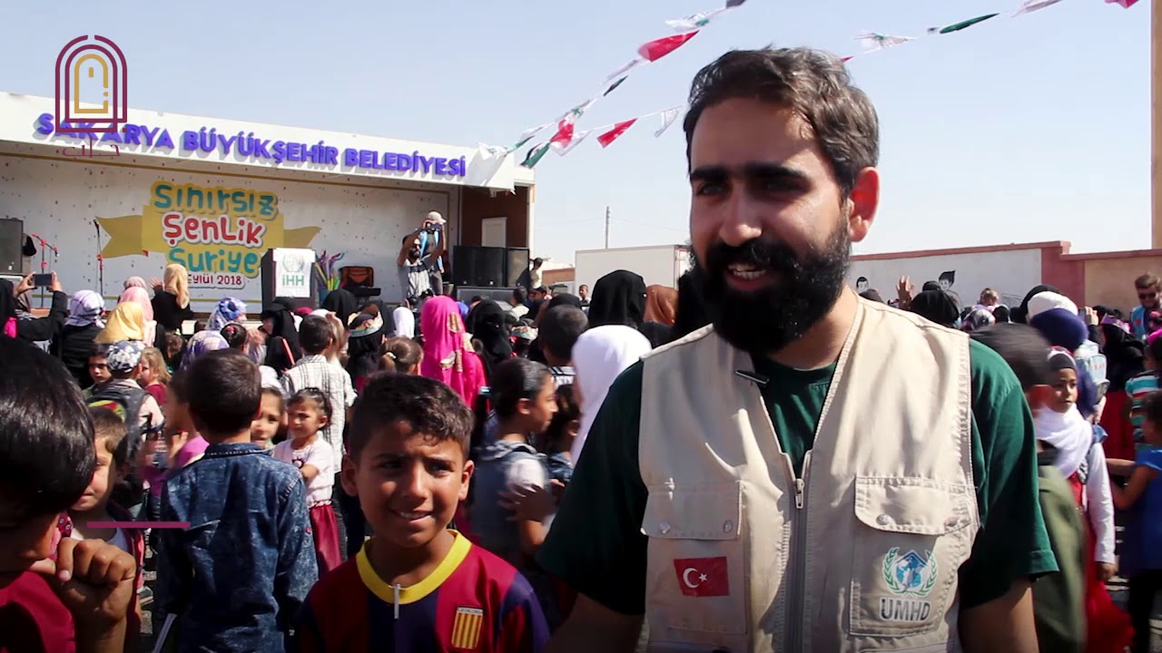 بوابة حلب | حفل ترفيهي للأطفال أقامته منظمة /IHH/ في مدينة #بزاعة شرق حلب.