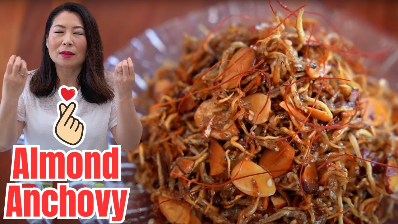 CRUNCHY Dried-Anchovy Stir Fry w/ Almonds: SUPERFOOD Korean Side Dish that every Korean EATS 아몬드멸치볶음
