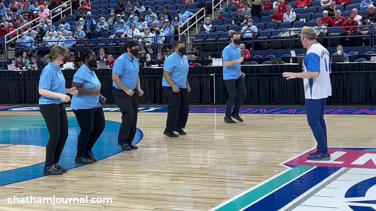 Steve Max leads UNC & Hokies pep bands in a game of Simon Sez - 3.4.22