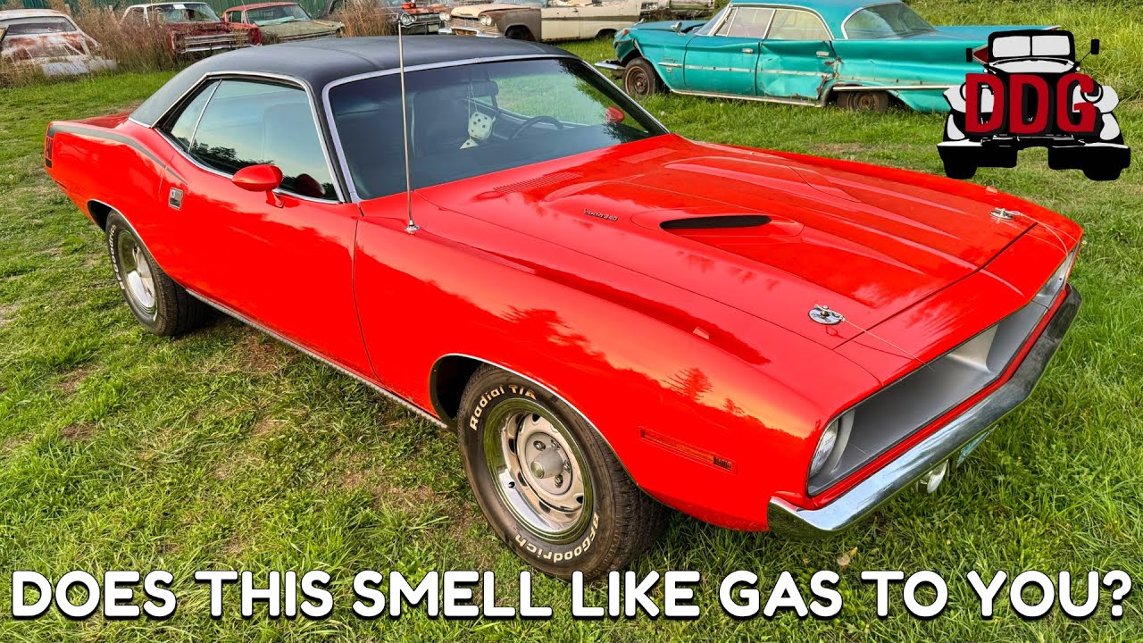 Puddles Of Mysterious Fluid - This Dead 1970 Plymouth 'Cuda 340 Needs Help