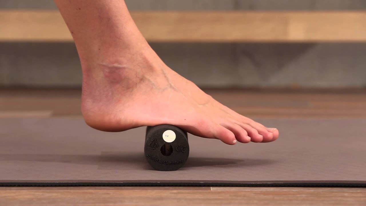 Foot Rehab: BlackRoll Mini - Stimulating the Foot Muscles | Foot Range