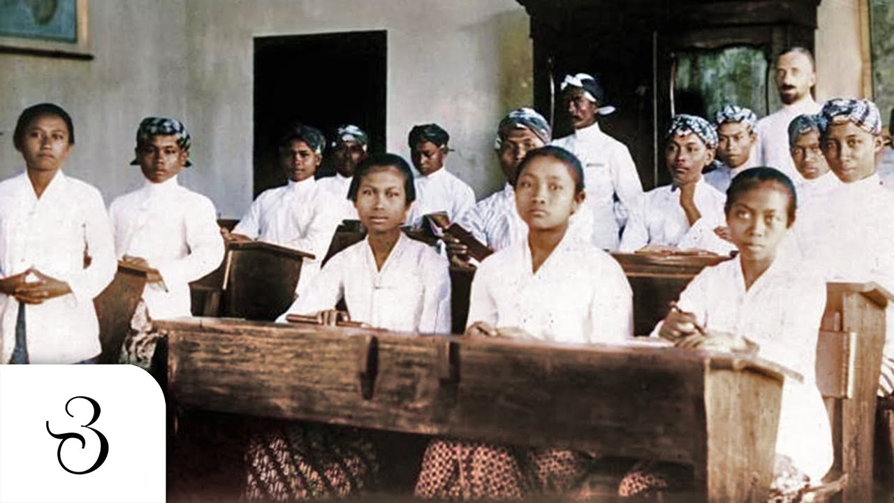 Umat Kristen Jawa di Jombang tahun 1926 - Video Berwarna Gereja Mojowarno Tempo Dulu [ID SUB]