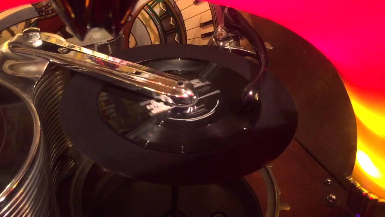Wurlitzer 1100 Jukebox, We buy them, Johnny B. Good