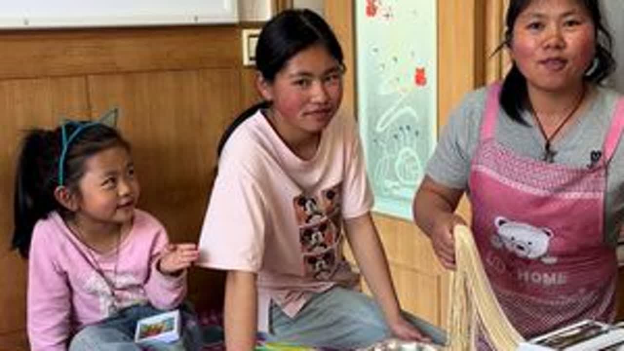 闺女要吃炒面，我做的炒面闺女都吃不够，老姜都说我做得炒面好吃 #农村生活