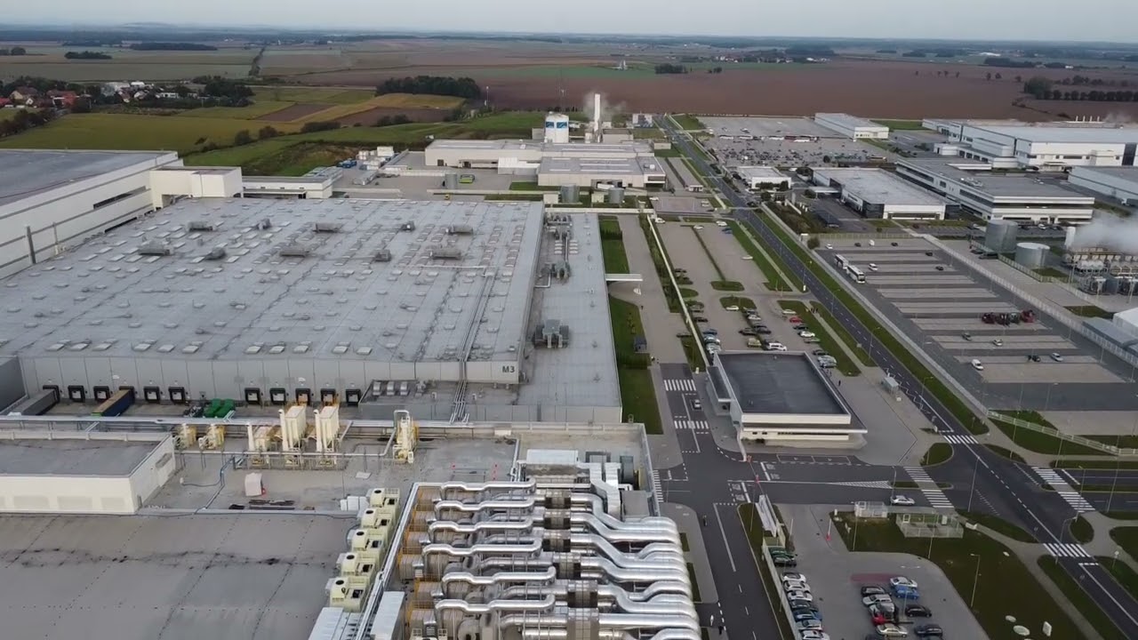 Przelot nad LG Energy Solution Wrocław 24 09 2023