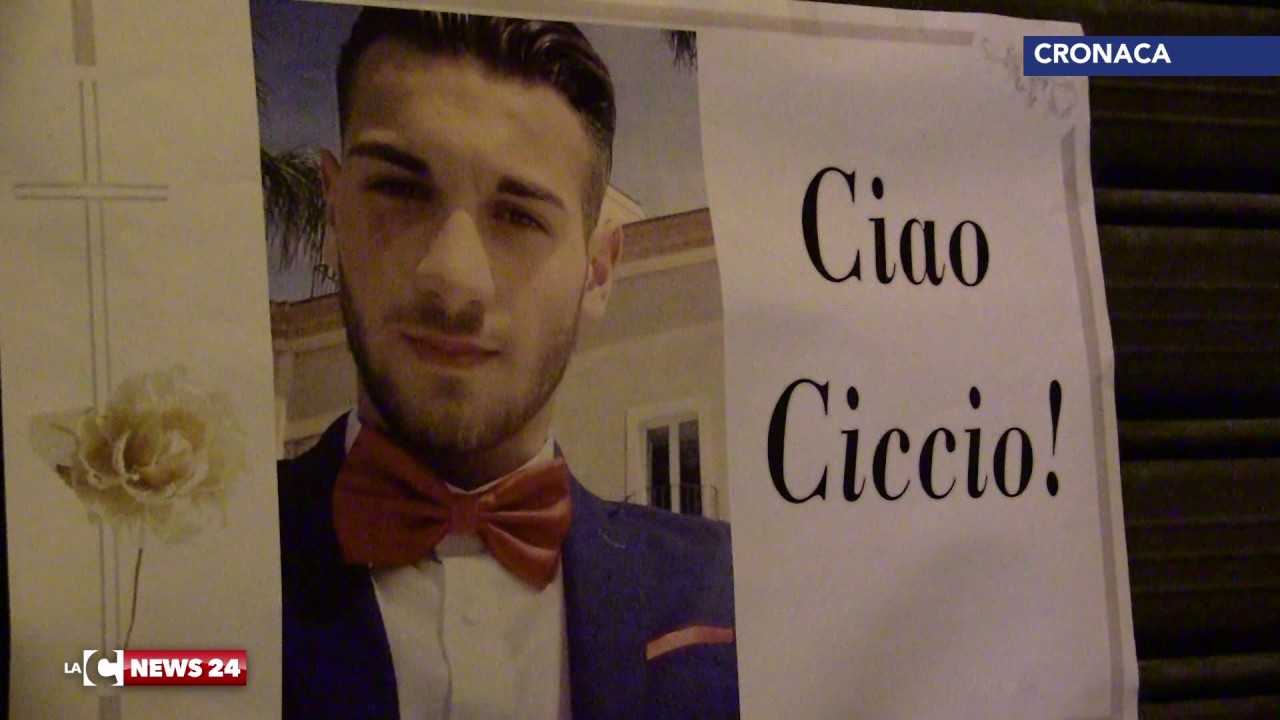 Fiaccole accese per Francesco Prestia
