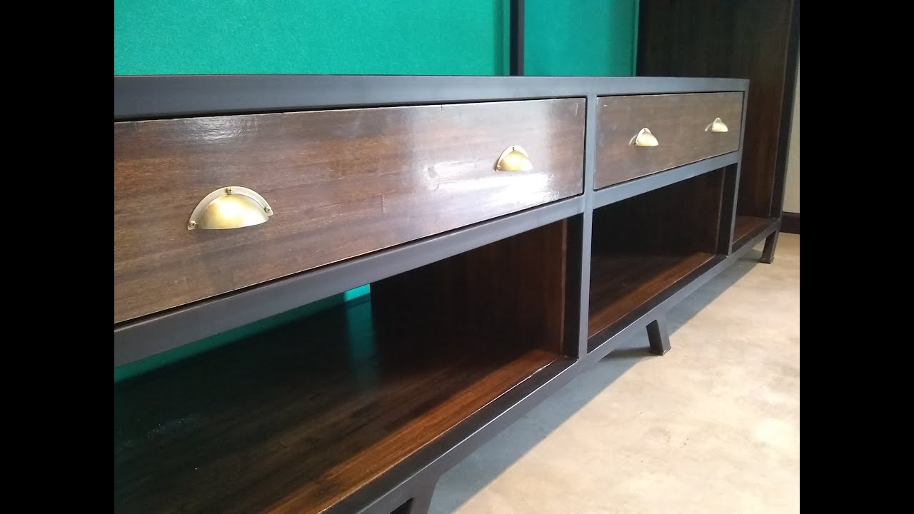 mueble de hierro y madera