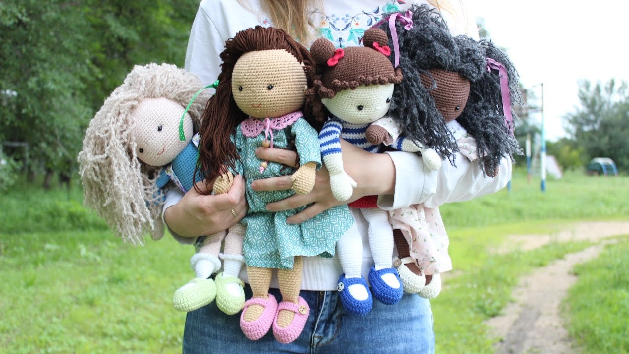 How to add Crochet doll hair. Crochet doll hair tutorial. How to add hair in your amigurumi doll