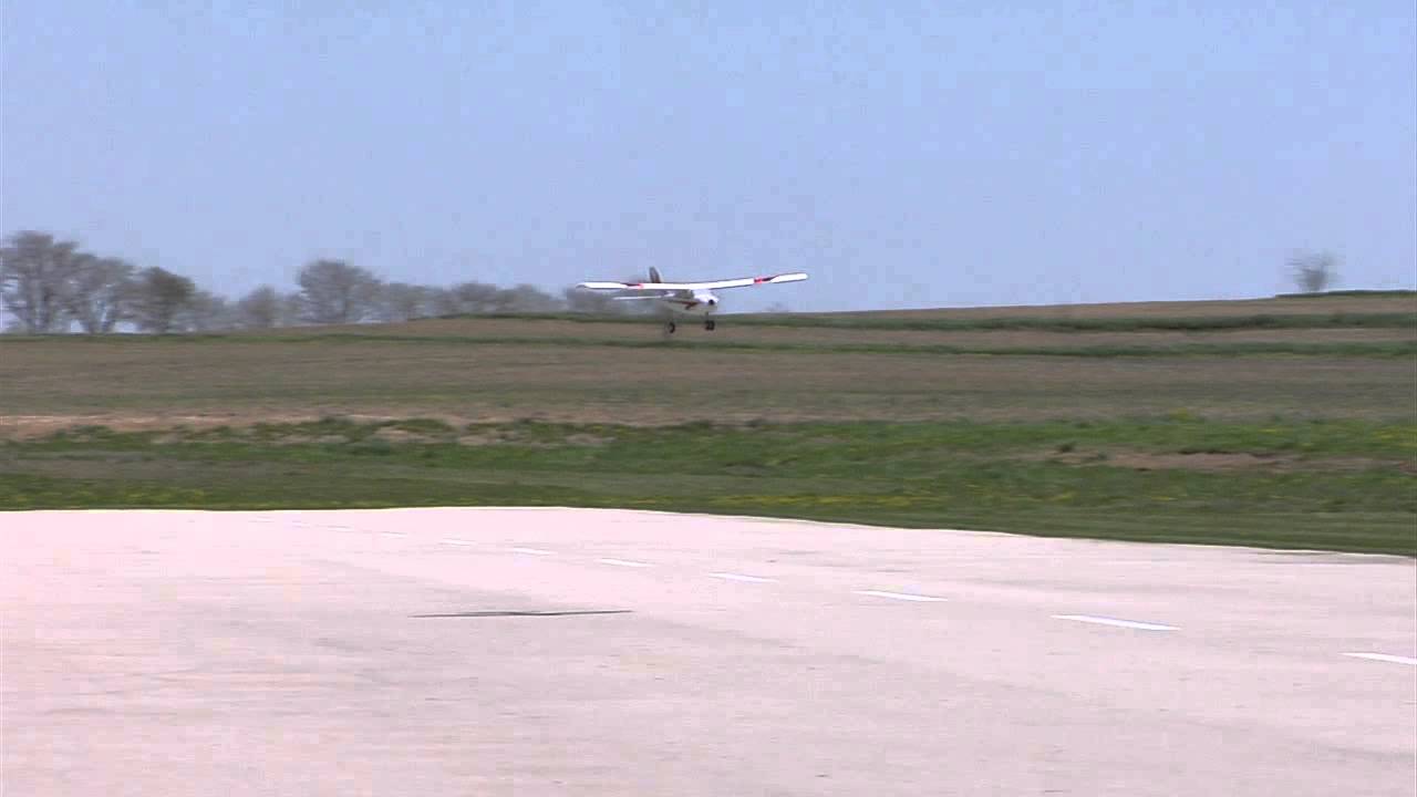 SAFE™ Technology in Action: E-flite® Apprentice® S 15e