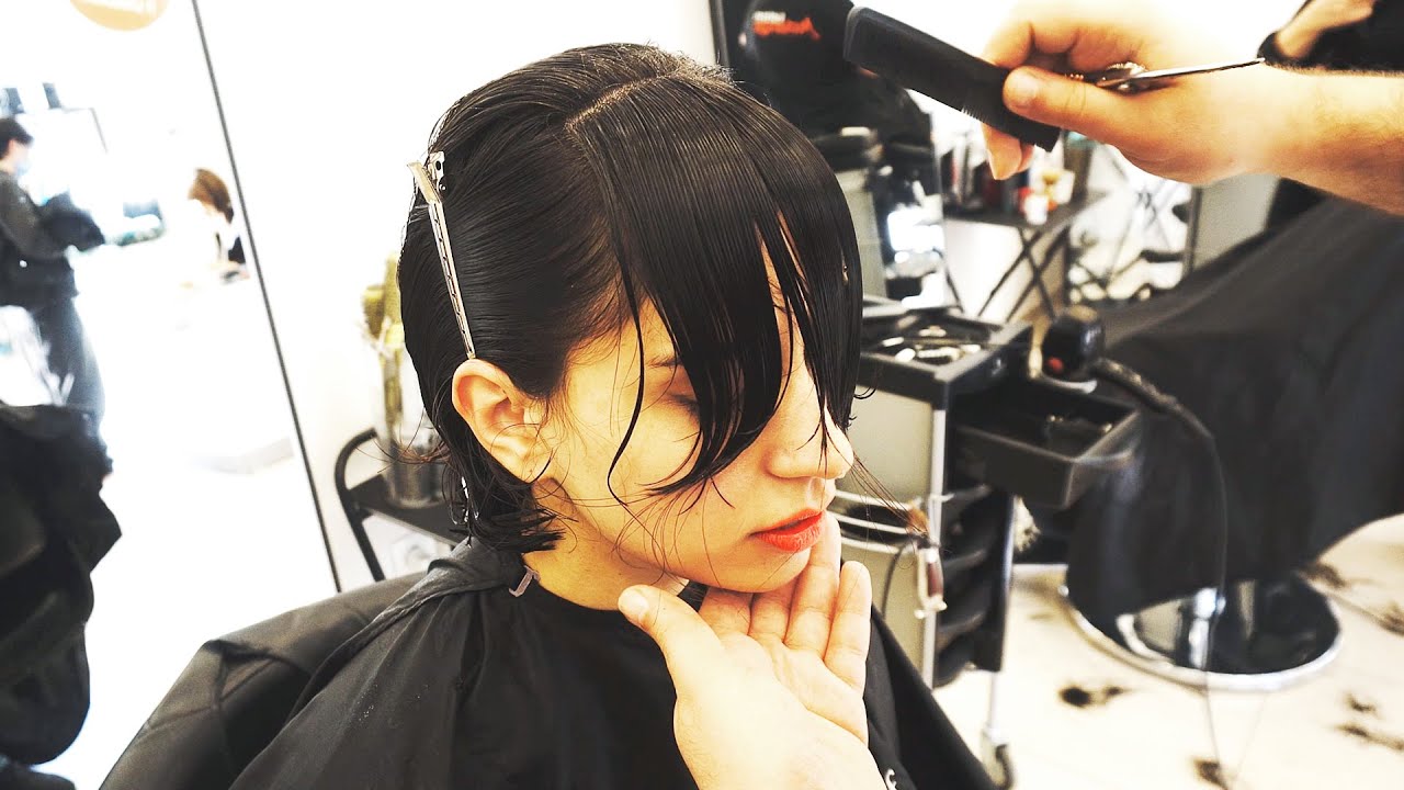 SUPER HAIRCUT - SHE WANTS HOTTEST SHORT FRENCH BOB WITH BANGS ( WASH ‘N GO HAIRCUT )