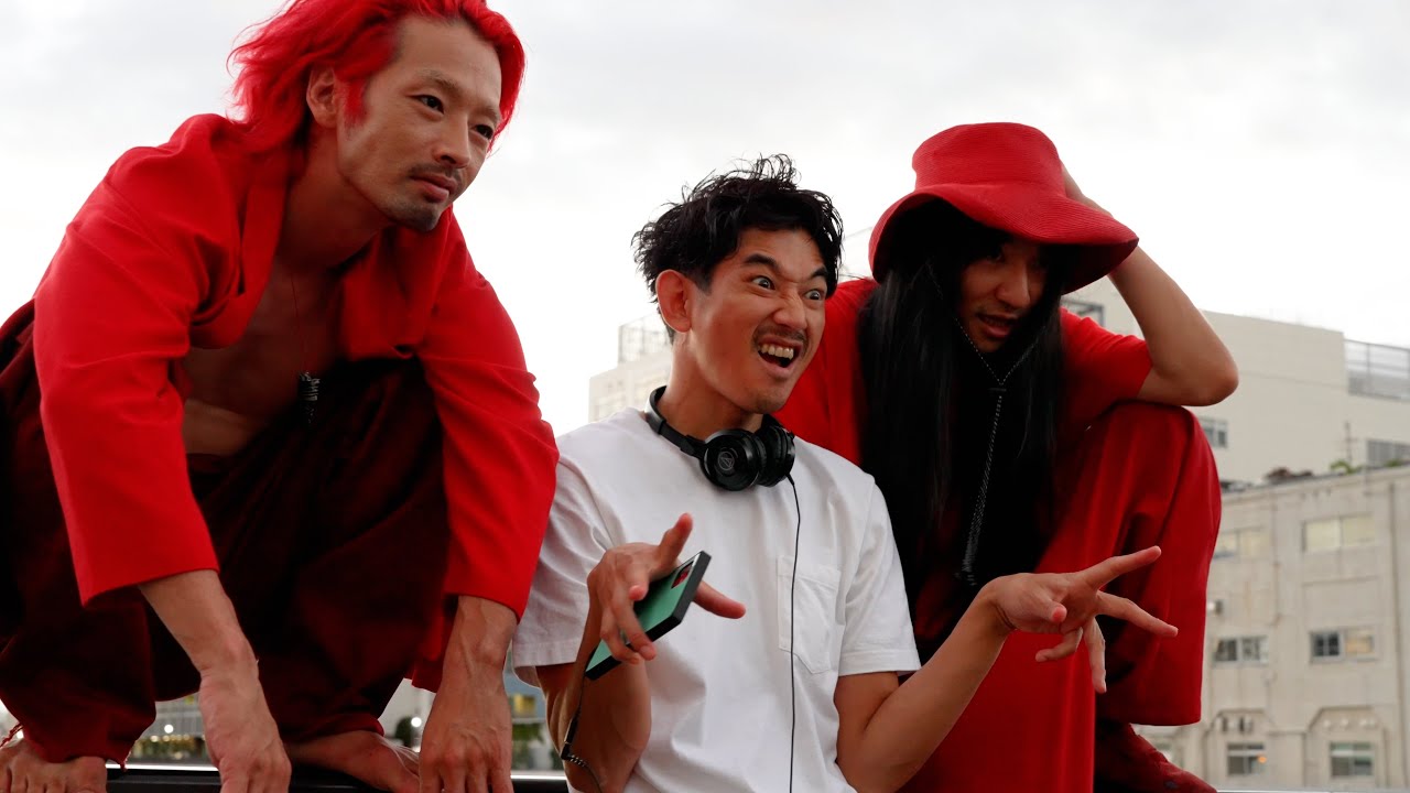 森山未來＆永山瑛太、『ウォーターボーイズ』以来18年ぶり共演の舞台裏が公開　“盟友”の絆みせる「この20年やってたことをやるだけ」　映画『i ai』特別メイキング映像