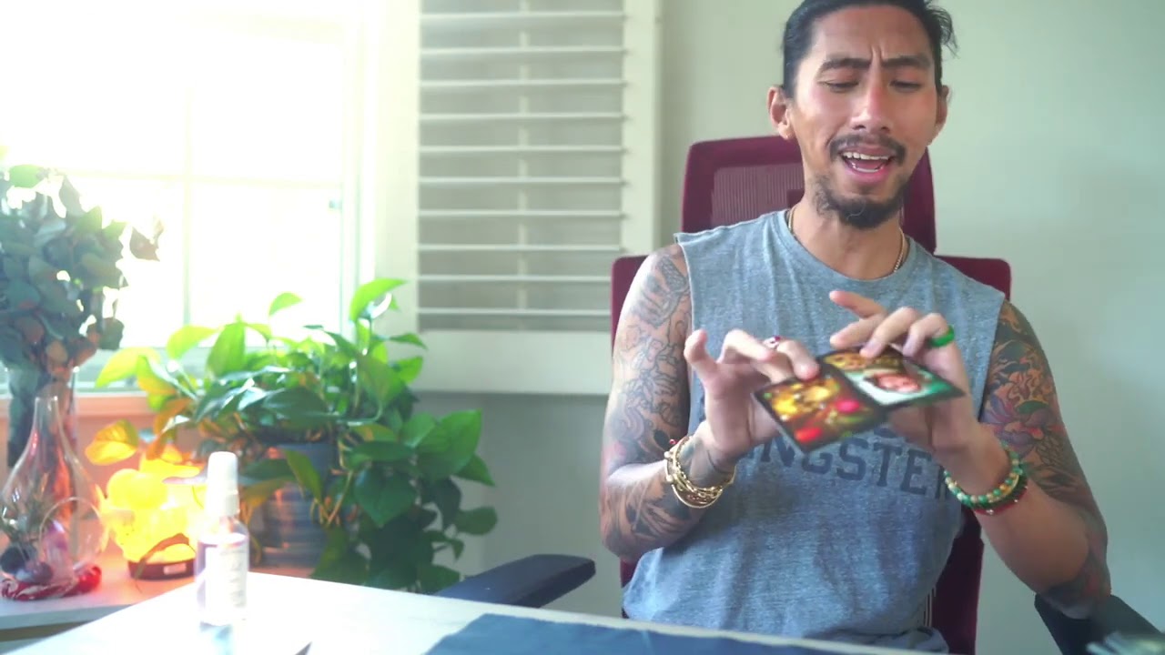 PISCES TAROT CARD READING | GUESS WHOS COMING TOWARDS YOU? | FEBRUARY 2021 LOVE TAROT READING