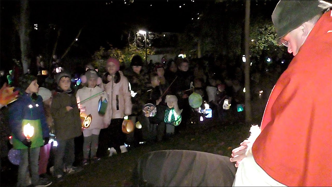Hunderte folgten St. Martin durch die Straßen (Balve)