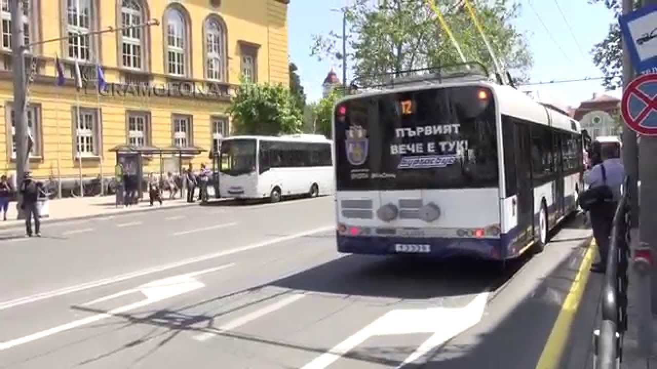 Бонбони вместо билетче в новия тролей на Бургас
