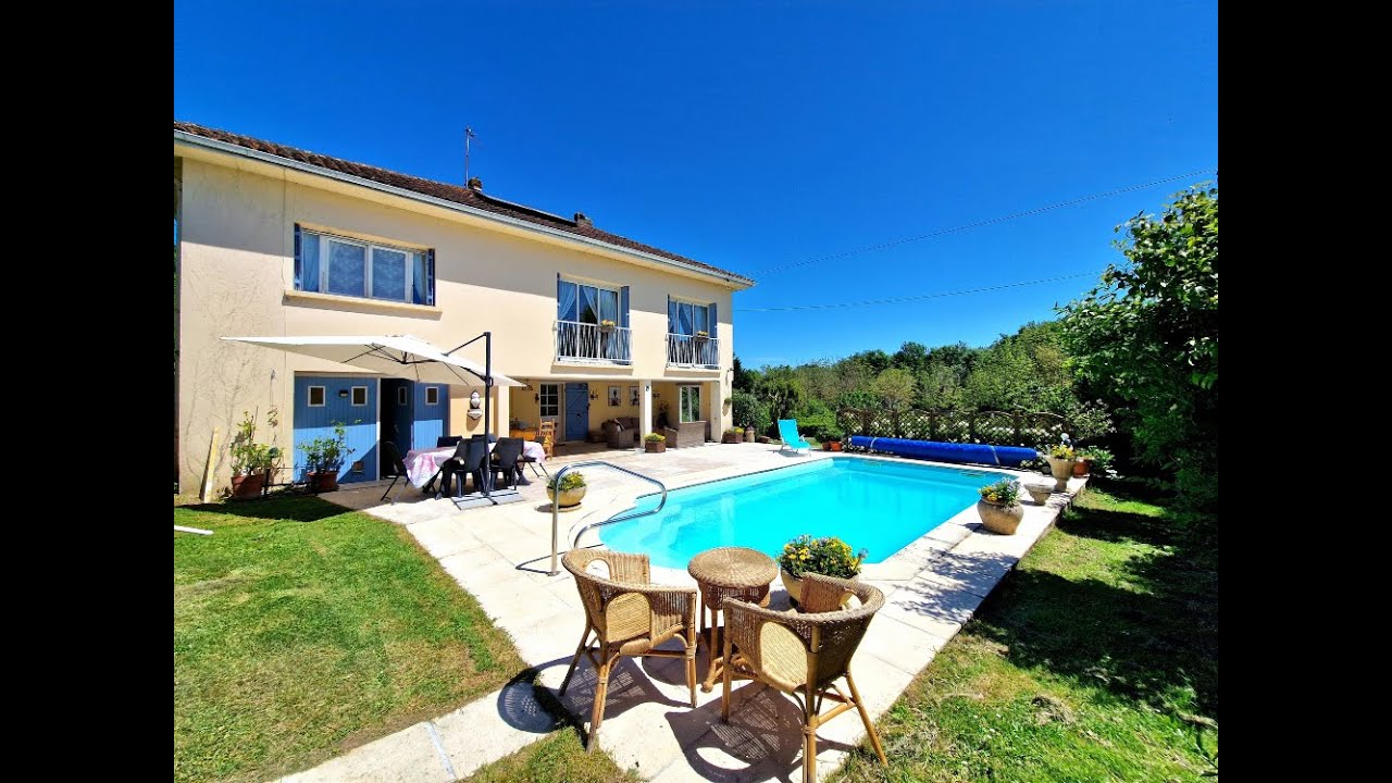 4 Bedroom home with pool for sale in the Lot-et-Garonne, France - Ref. BVI75385