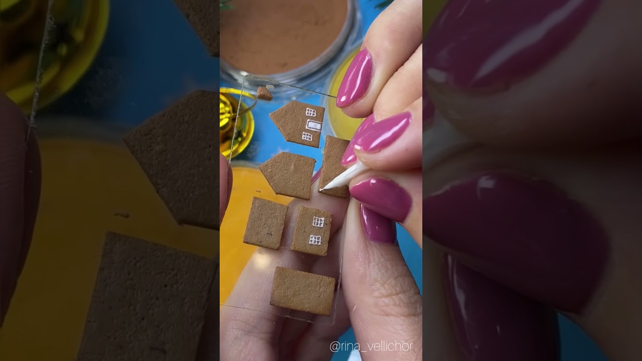 DIY miniature gingerbread house with polymer and air dry clay for dollhouse❄️🏠