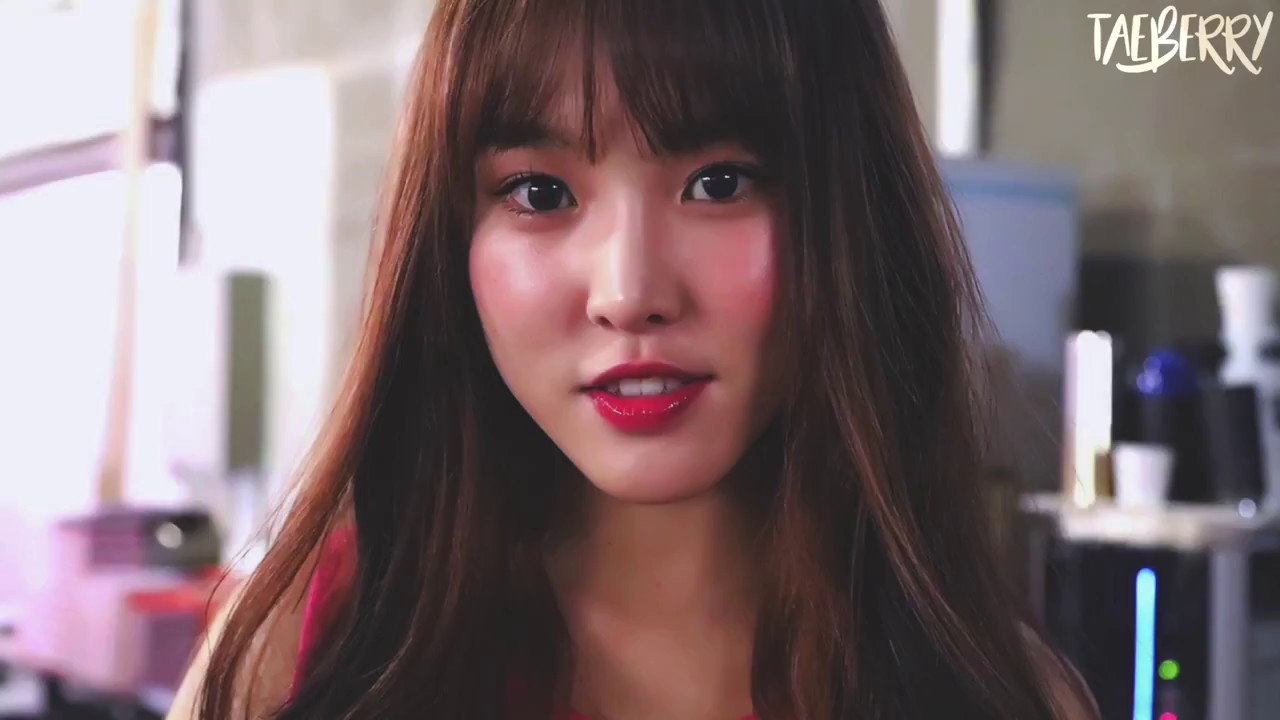 yuju + *· . ⇢ domino | FMV