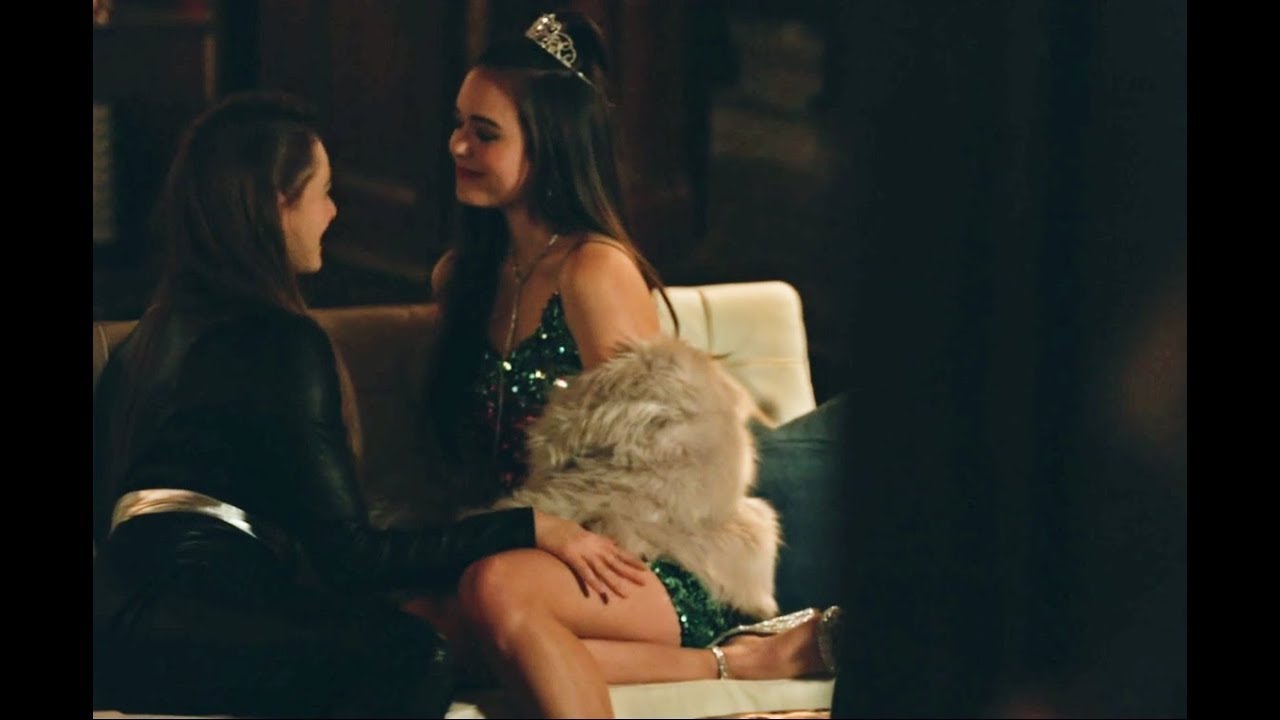 Hope and Josie Nearly Make Out | LEGACIES