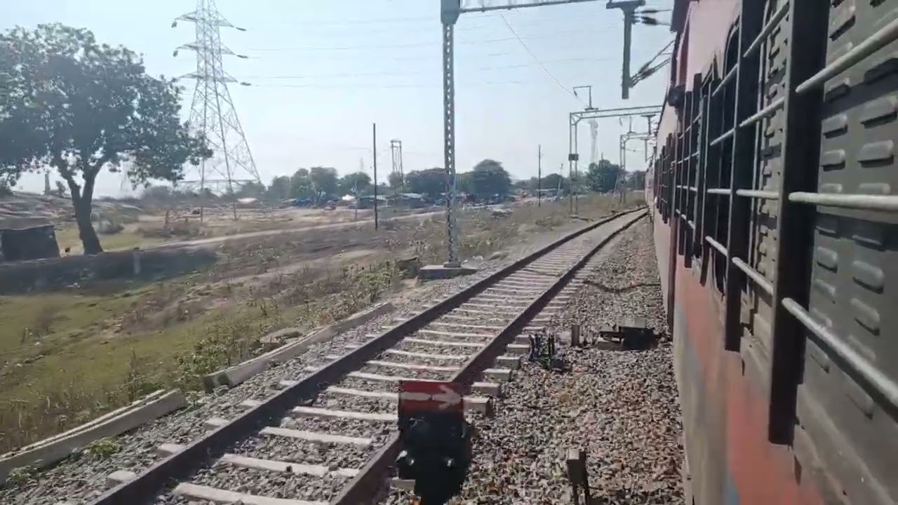 Hypotonic curve near Niwari Railway Station🚉 | Chambal Express🚂🚇 | Rail Universe