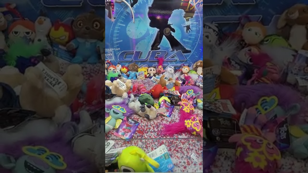 Cuba Watch claw machine