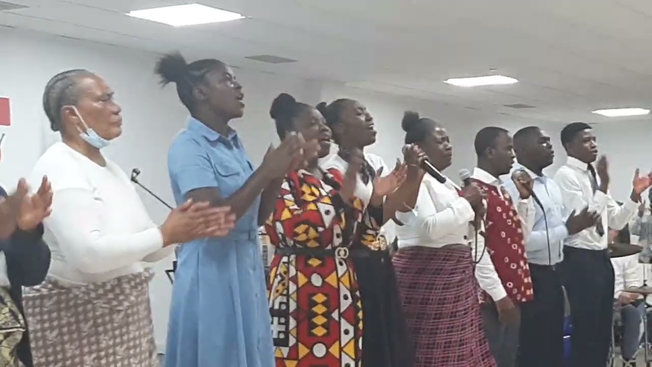 Celebra Portugal de Lisboa igreja pentecostal Deus é amor.(3)
