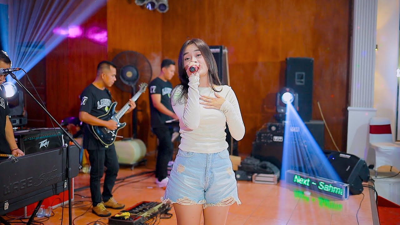 LALUNA MUSIC - DIANTARA KALIAN - SAHMA FELLA - HAPPY PARTY ANGKRINGAN ESCOBAR